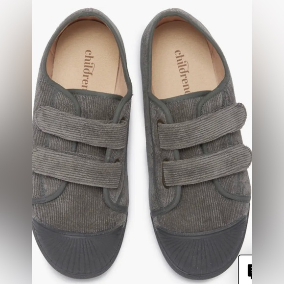 ChildrenChic Corduroy Sneakers in Grey sz 6.5 toddler (runs small) w/velcro - Picture 2 of 6